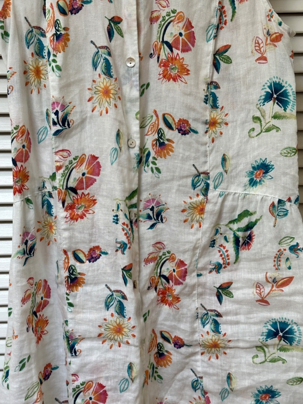 J. Jill Love Linen Sleeveless Top White Colorful Floral Buttons Small Tall - Picture 6 of 14